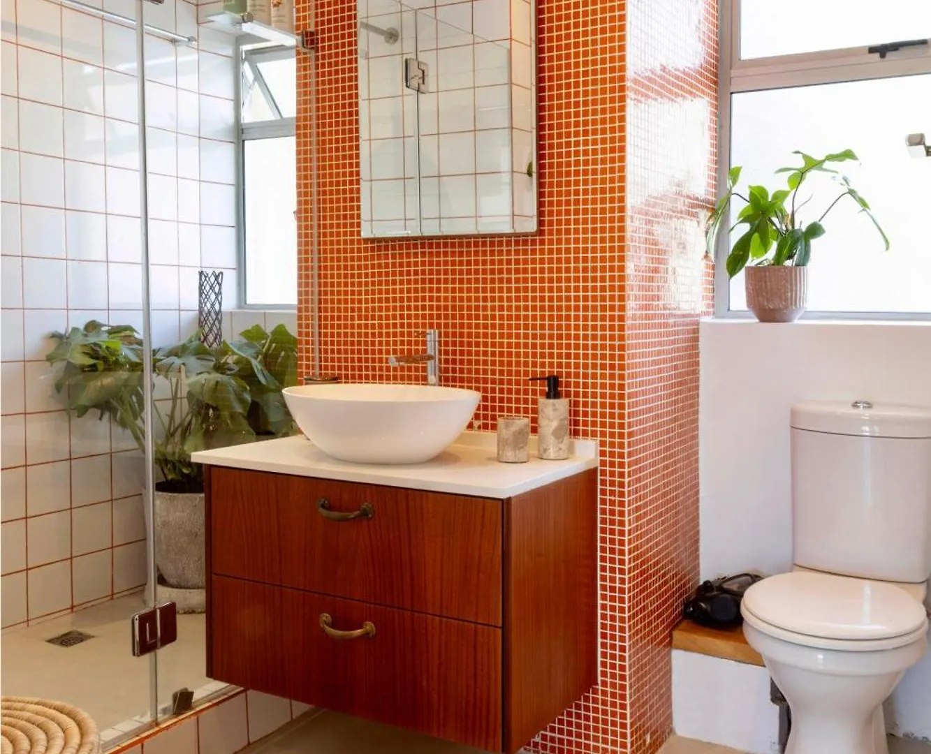 Newly Renovated 2 Bedroom, Central, Secure, Acs And Views! Cape Town 0*,